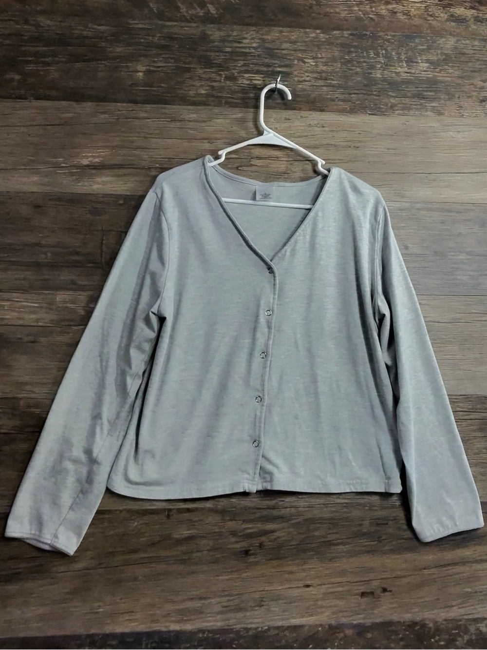 Premier Intimates Women's Light Gray Button-Front Sleep Top
